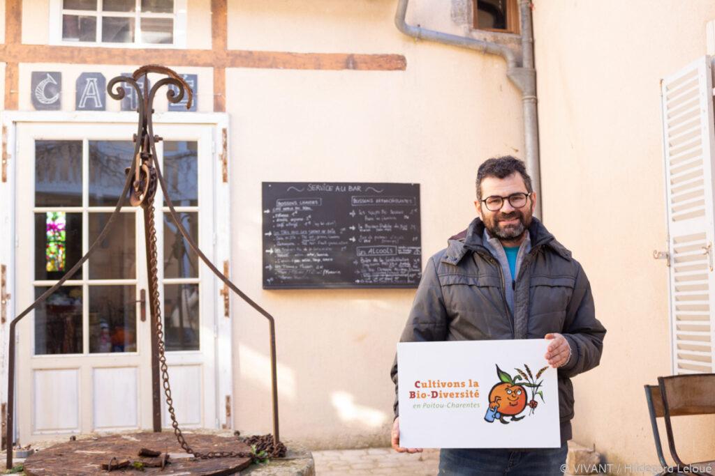 En plus de présider CBD Poitou-Charentes, Dimitri Galbois co-gère une exploitation en agriculture biologique du côté de Vivonne.