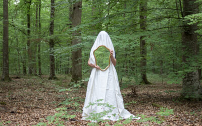 Alice Desbiolles : « Les personnes éco-anxieuses sont rationnelles dans un monde qui ne l&rsquo;est pas vraiment »